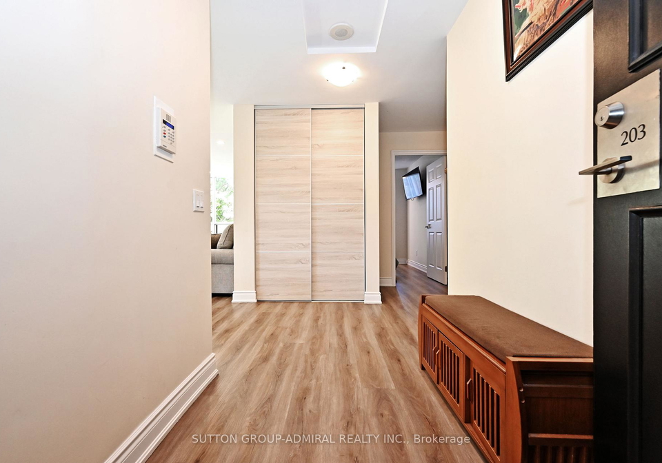 91-townsgate-drive-vaughan-ontario-n13733082