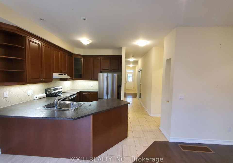 38-thistle-avenue-richmond-hill-ontario-n13733648
