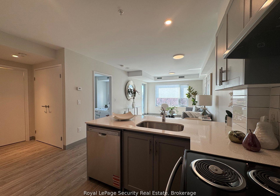 1015-innisfil-beach-road-innisfil-ontario-n13734026