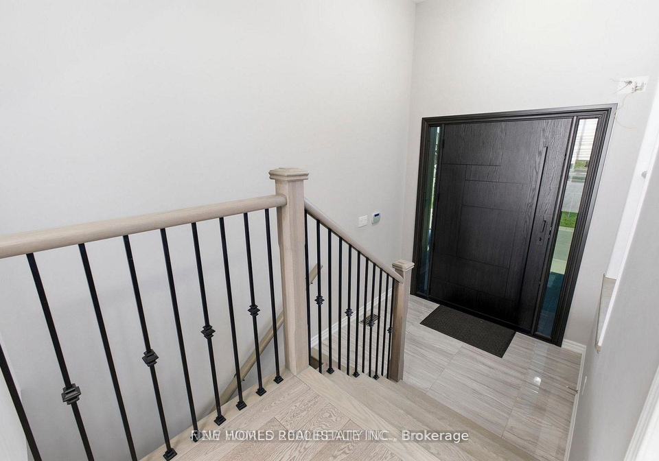 147-bethpage-crescent-newmarket-ontario-n13734166