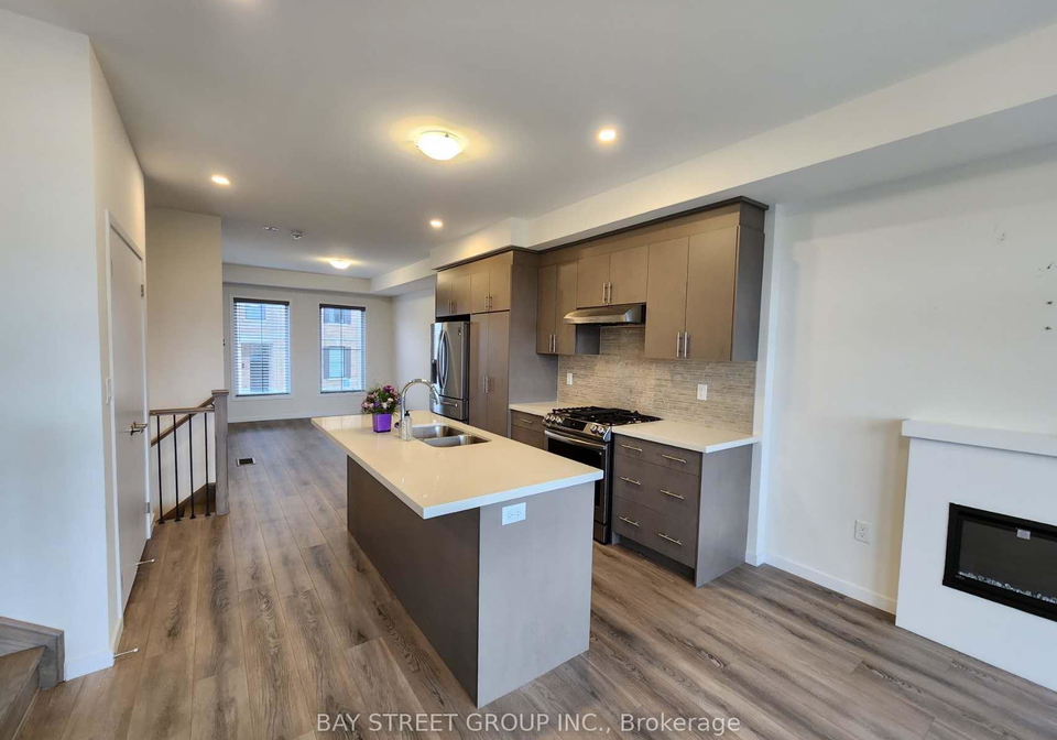 70-seacoasts-circle-vaughan-ontario-n13734736