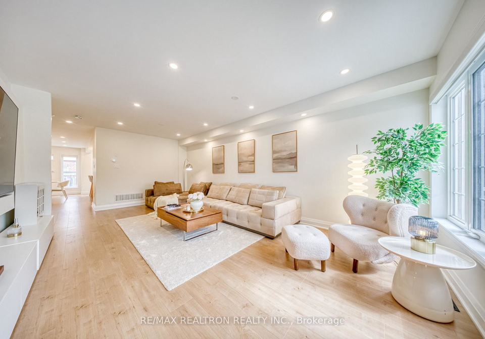12-quattro-avenue-richmond-hill-ontario-n13735008