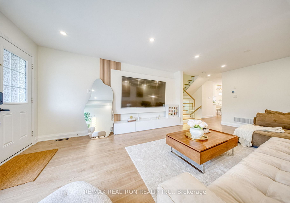 12-quattro-avenue-richmond-hill-ontario-n13735008