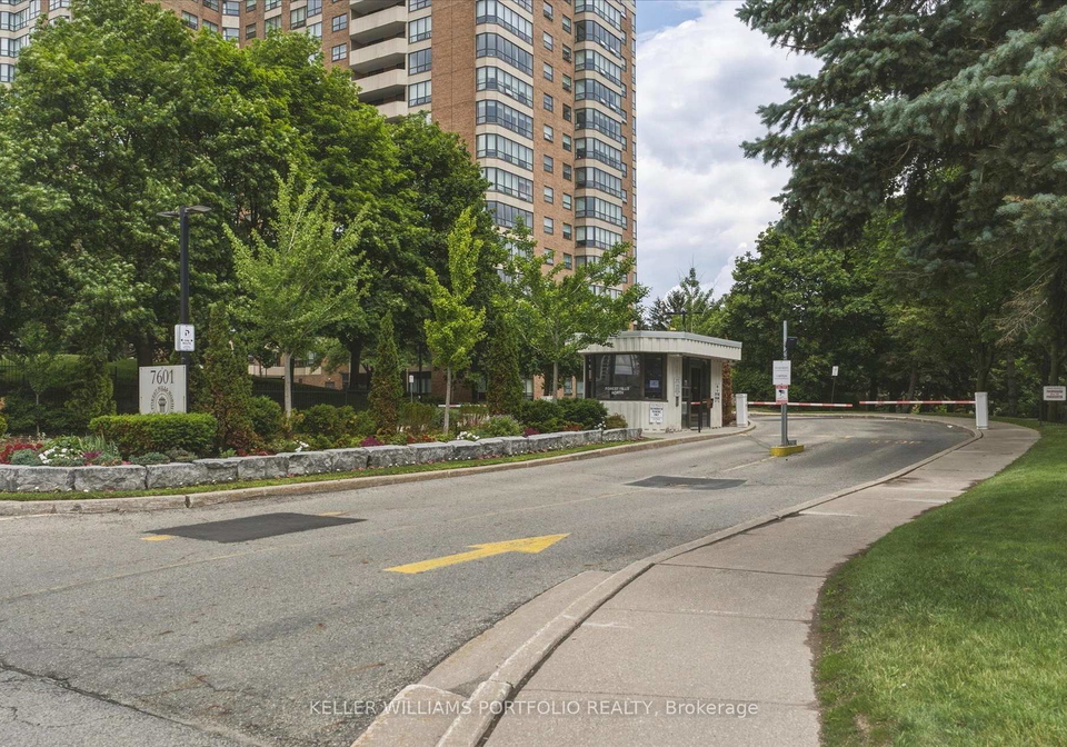 7601-bathurst-street-vaughan-ontario-n13735432