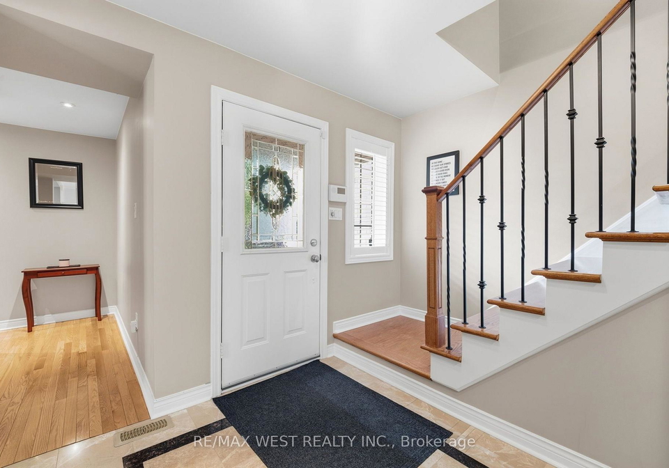 149-deerglen-terrace-aurora-ontario-n13735674
