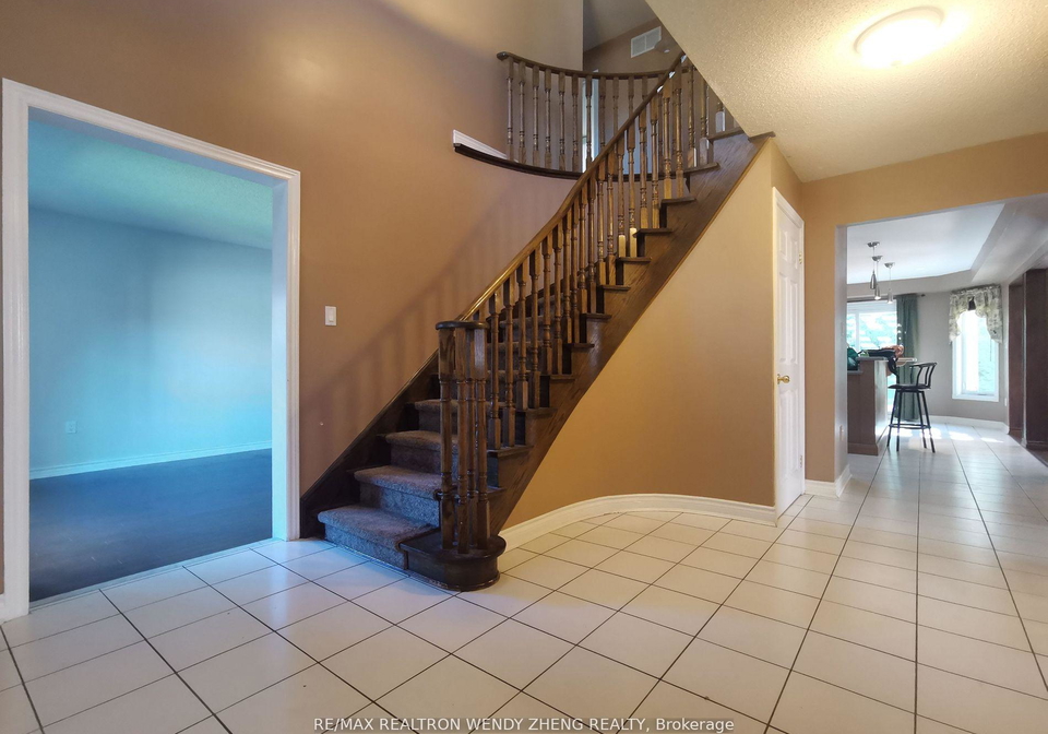 346-chambers-crescent-newmarket-ontario-n13735830