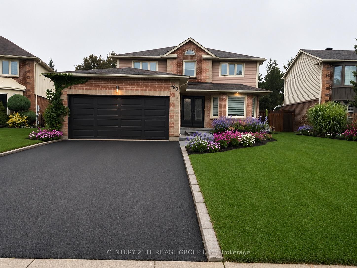 187-glenway-circle-newmarket-ontario-n13736126