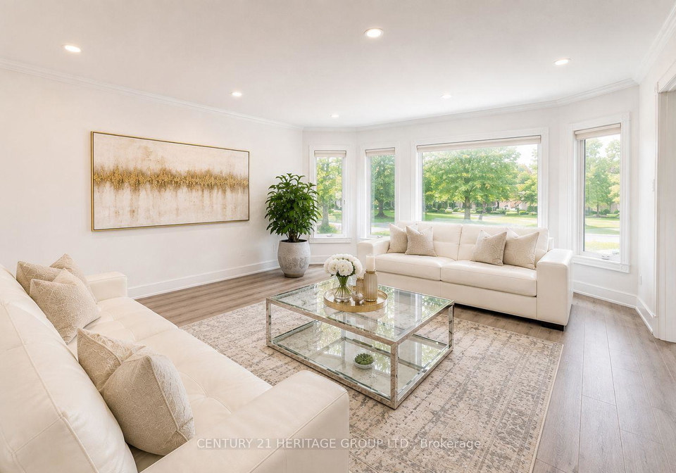 187-glenway-circle-newmarket-ontario-n13736126