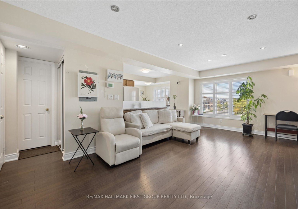 2067-bur-oak-avenue-markham-ontario-n13736612