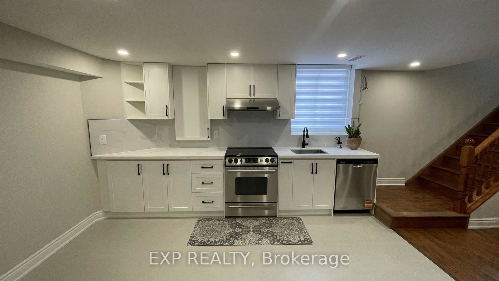 94-lensmith-drive-aurora-ontario-n13737178