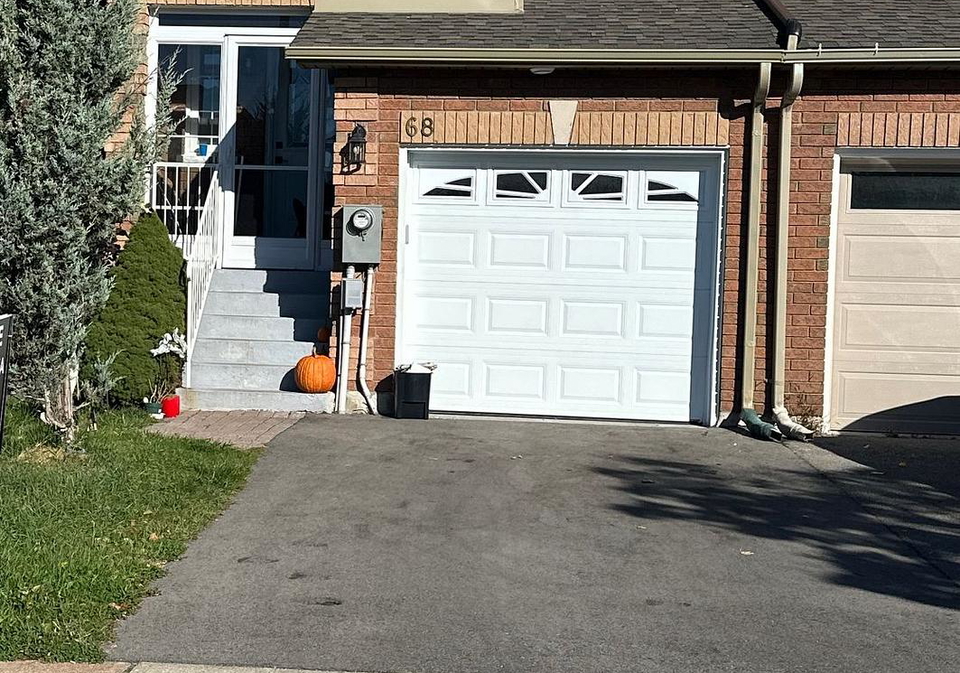 68-denton-circle-vaughan-ontario-n13737646