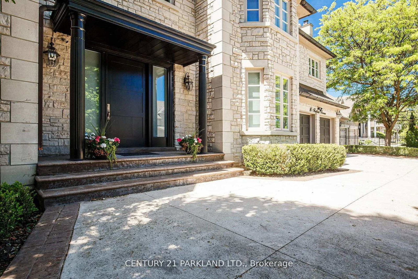 16-flatbush-avenue-vaughan-ontario-n13737774
