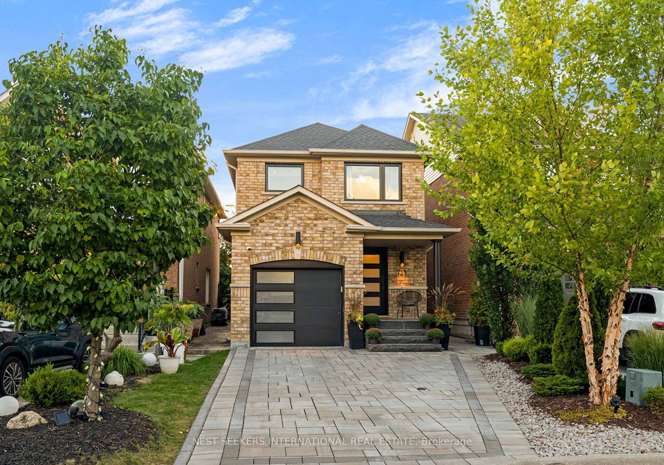 233-venice-gate-drive-vaughan-ontario-n13737812