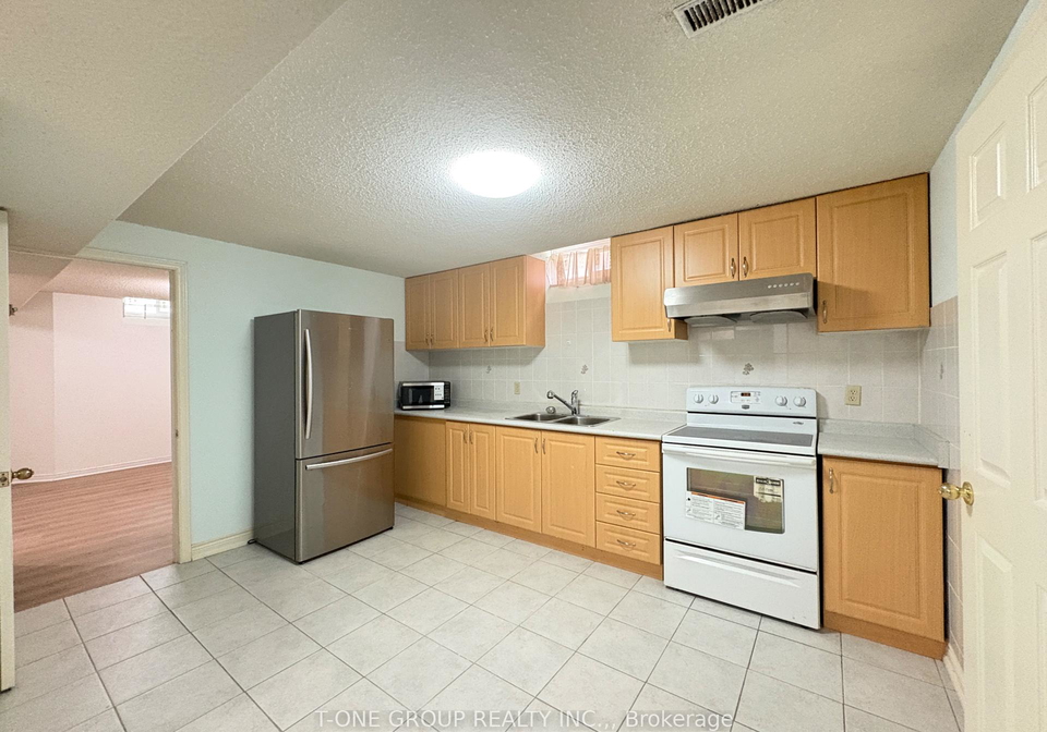 39-loweswater-avenue-markham-ontario-n13738078