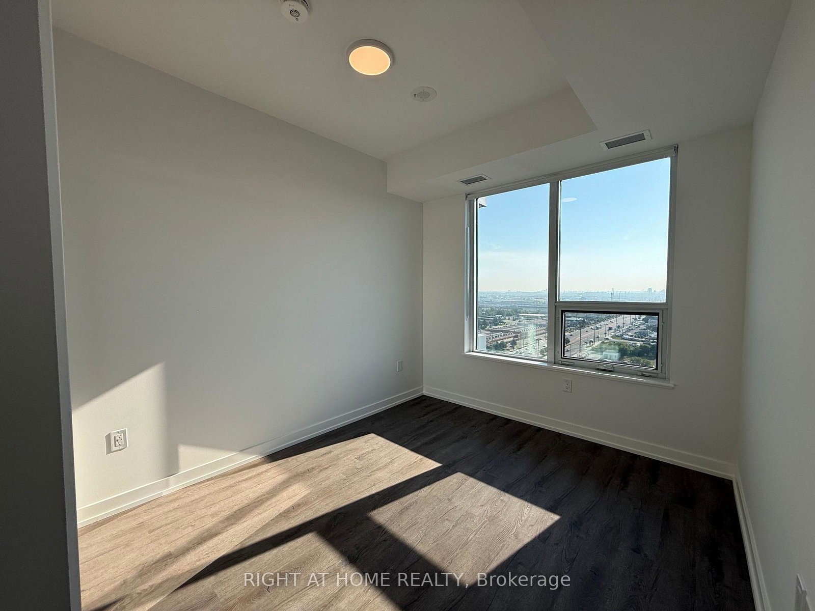 21-meadowdale-road-vaughan-ontario-n13739494