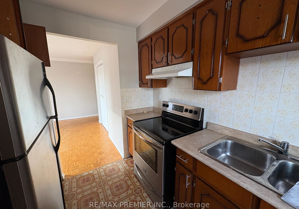 7955-kipling-avenue-vaughan-ontario-n13739784
