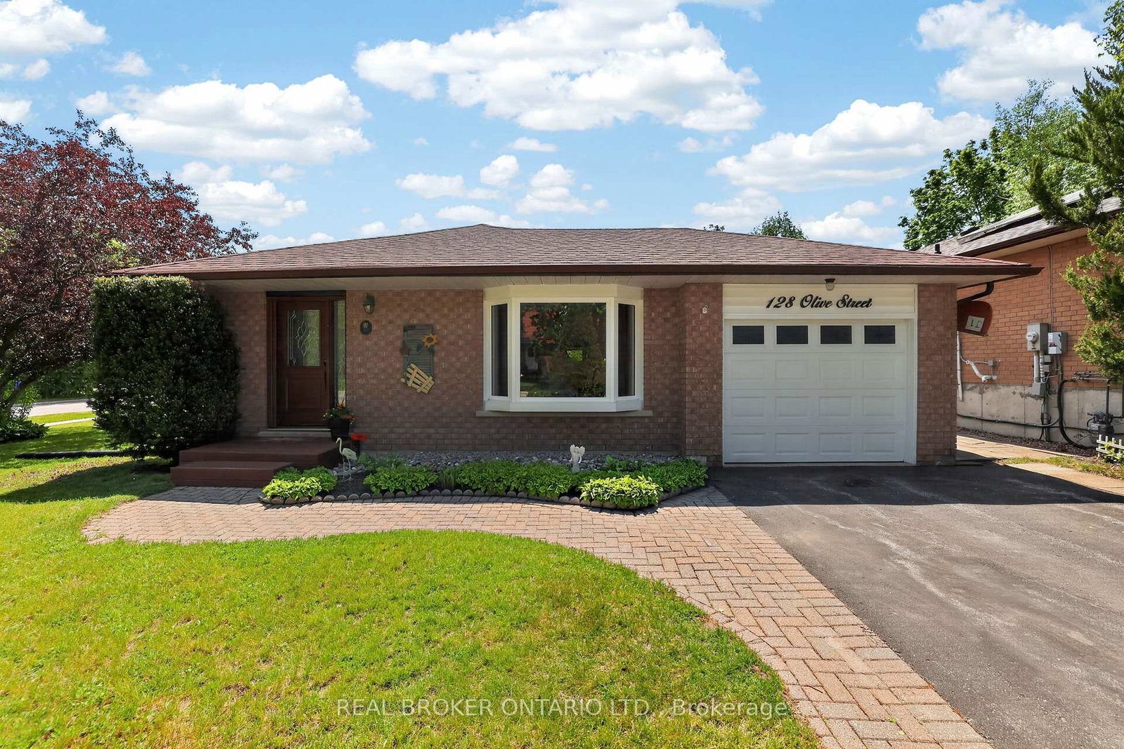 128-olive-street-east-gwillimbury-ontario-n13739874