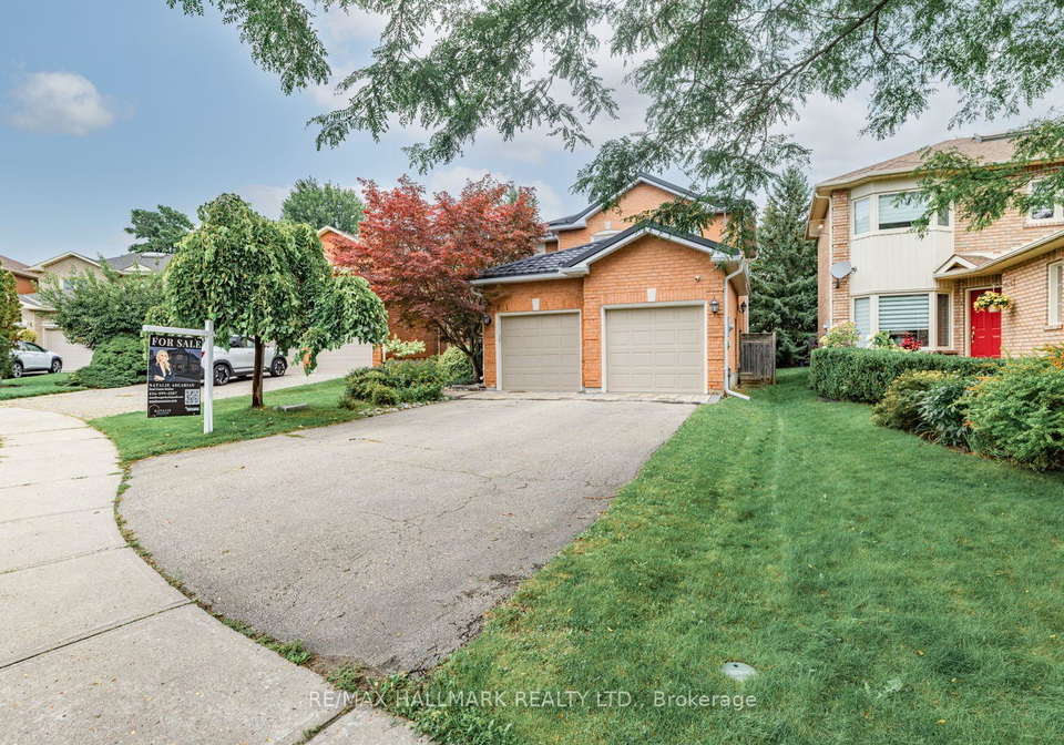 851-hilton-boulevard-newmarket-ontario-n13740098