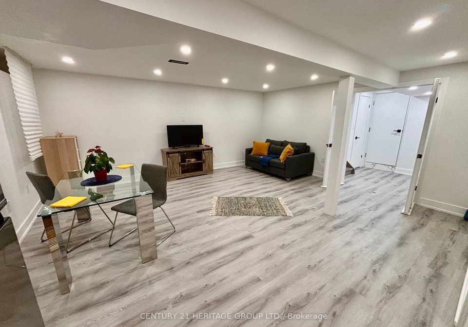 111-hudson-crescent-bradford-west-gwillimbury-ontario-n13740906