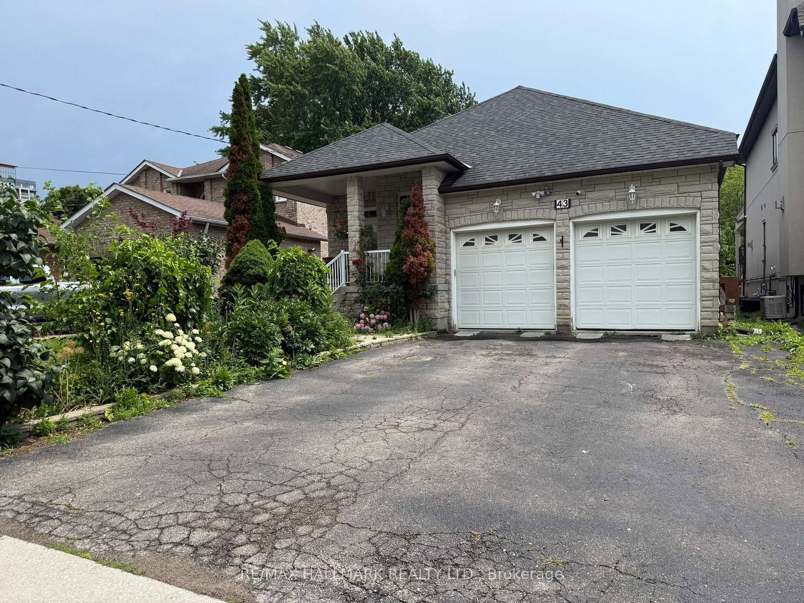 43-oak-avenue-richmond-hill-ontario-n13741068