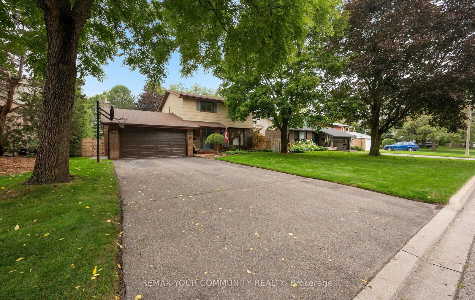 10-glenview-drive-aurora-ontario-n13741898