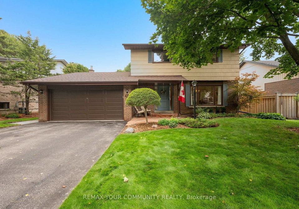 10-glenview-drive-aurora-ontario-n13741898