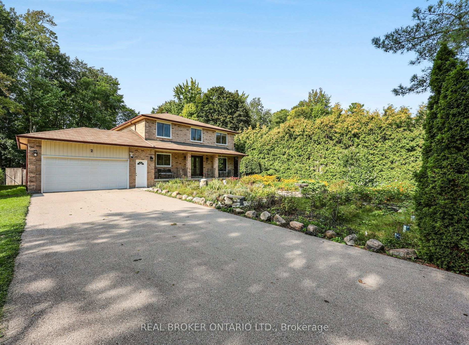 2-amberglen-court-east-gwillimbury-ontario-n13742206