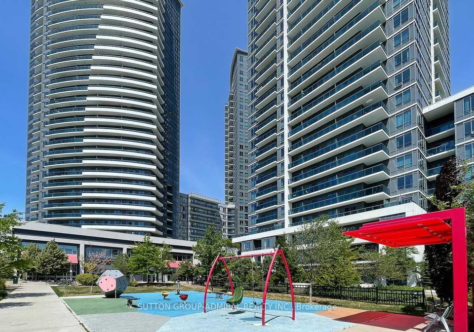 7167-yonge-street-markham-ontario-n13743676
