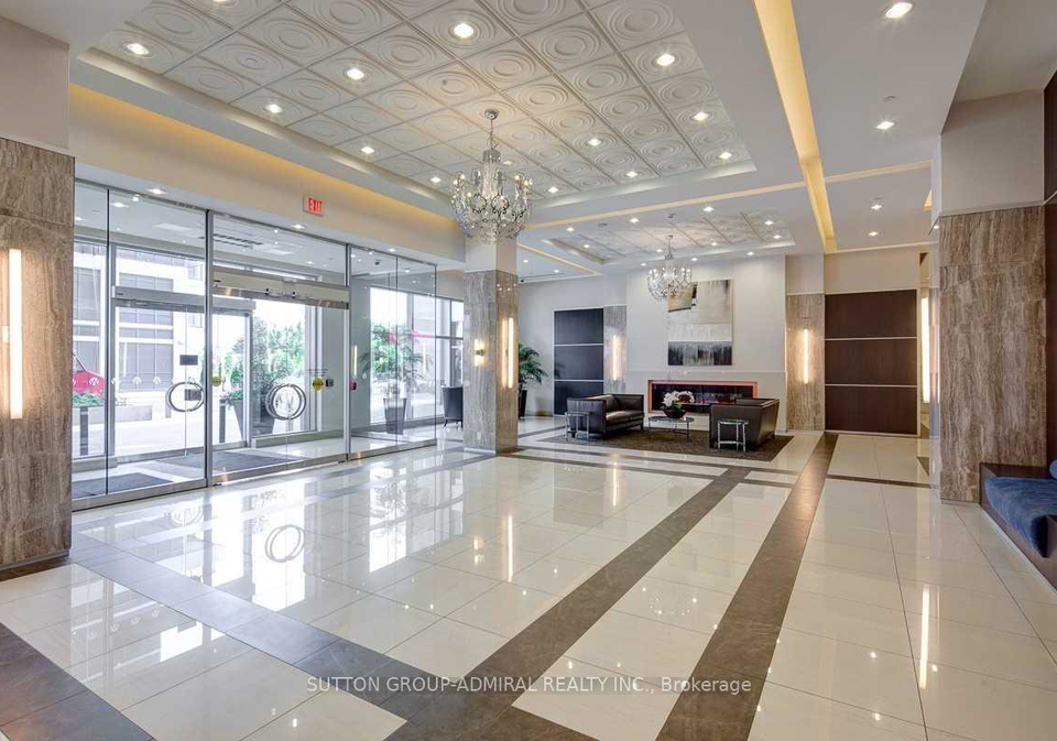 7167-yonge-street-markham-ontario-n13743676