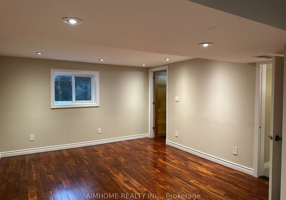 35-royal-orchard-bsmt-boulevard-markham-ontario-n13743752