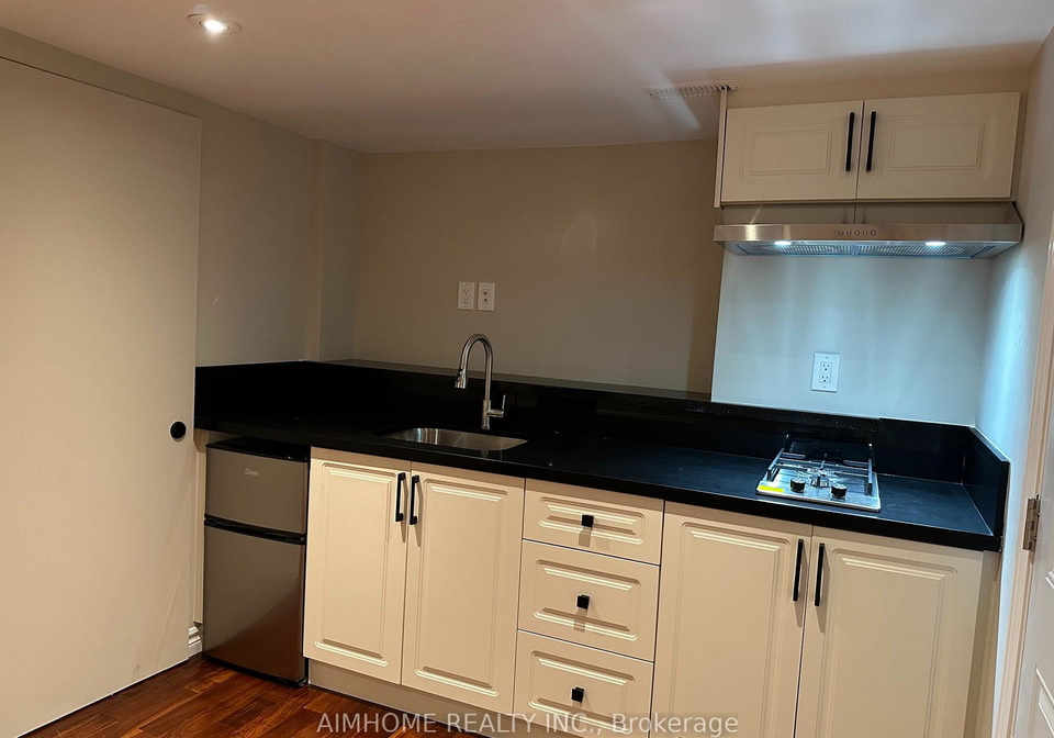 35-royal-orchard-bsmt-boulevard-markham-ontario-n13743752