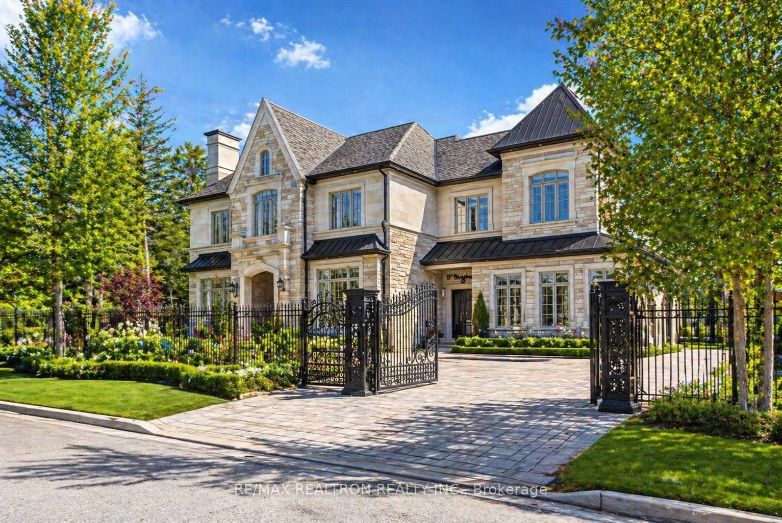 17-pebblelane-court-richmond-hill-ontario-n13744310