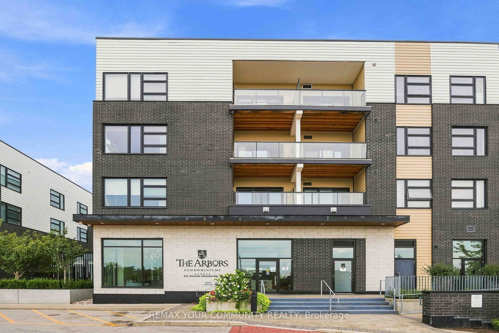 555-william-graham-drive-aurora-ontario-n13744312