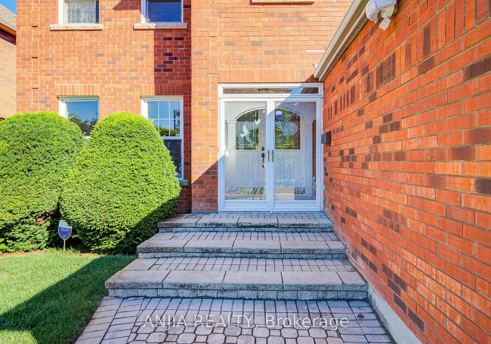32-turnberry-crescent-markham-ontario-n13744328