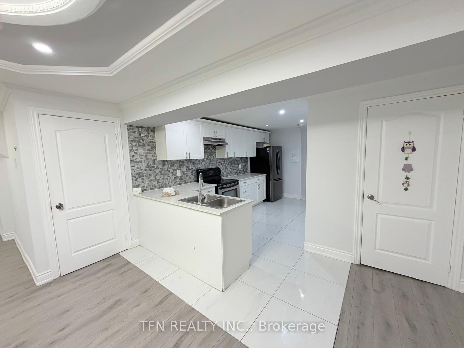 2-irwin-basement-place-bradford-west-gwillimbury-ontario-n13746032