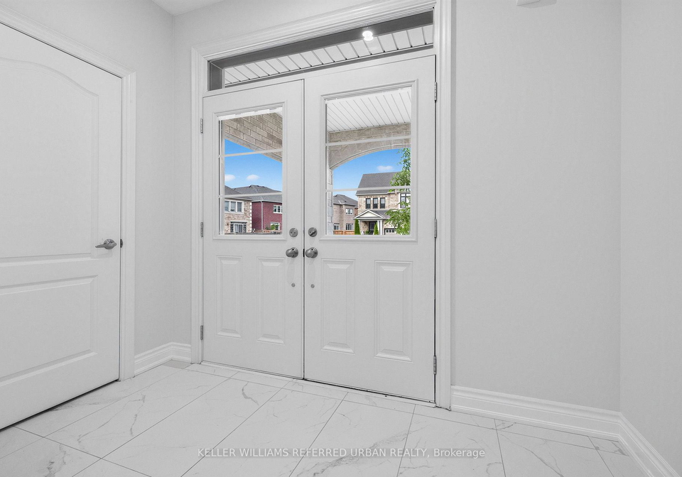 6-sharonview-crescent-east-gwillimbury-ontario-n13746488
