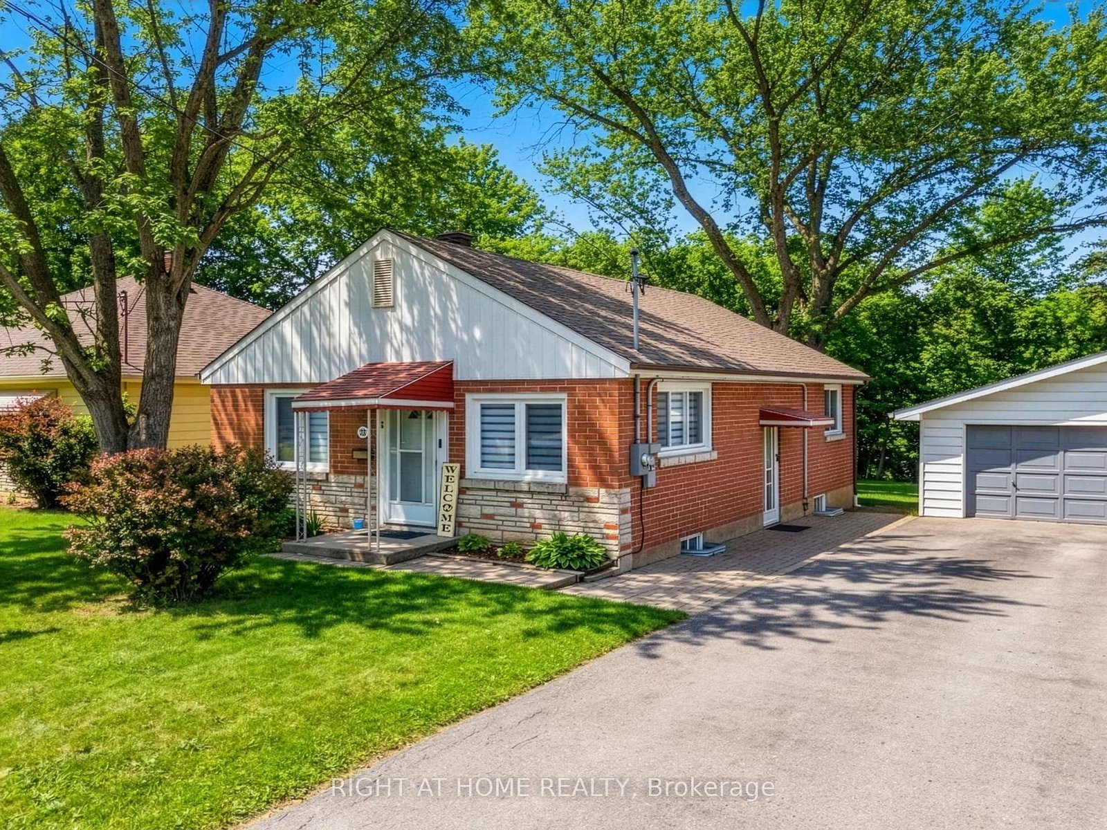 735-srigley-street-newmarket-ontario-n13746714