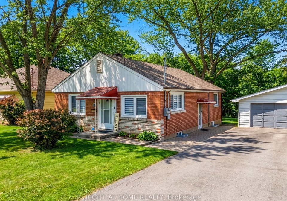 735-srigley-street-newmarket-ontario-n13746714