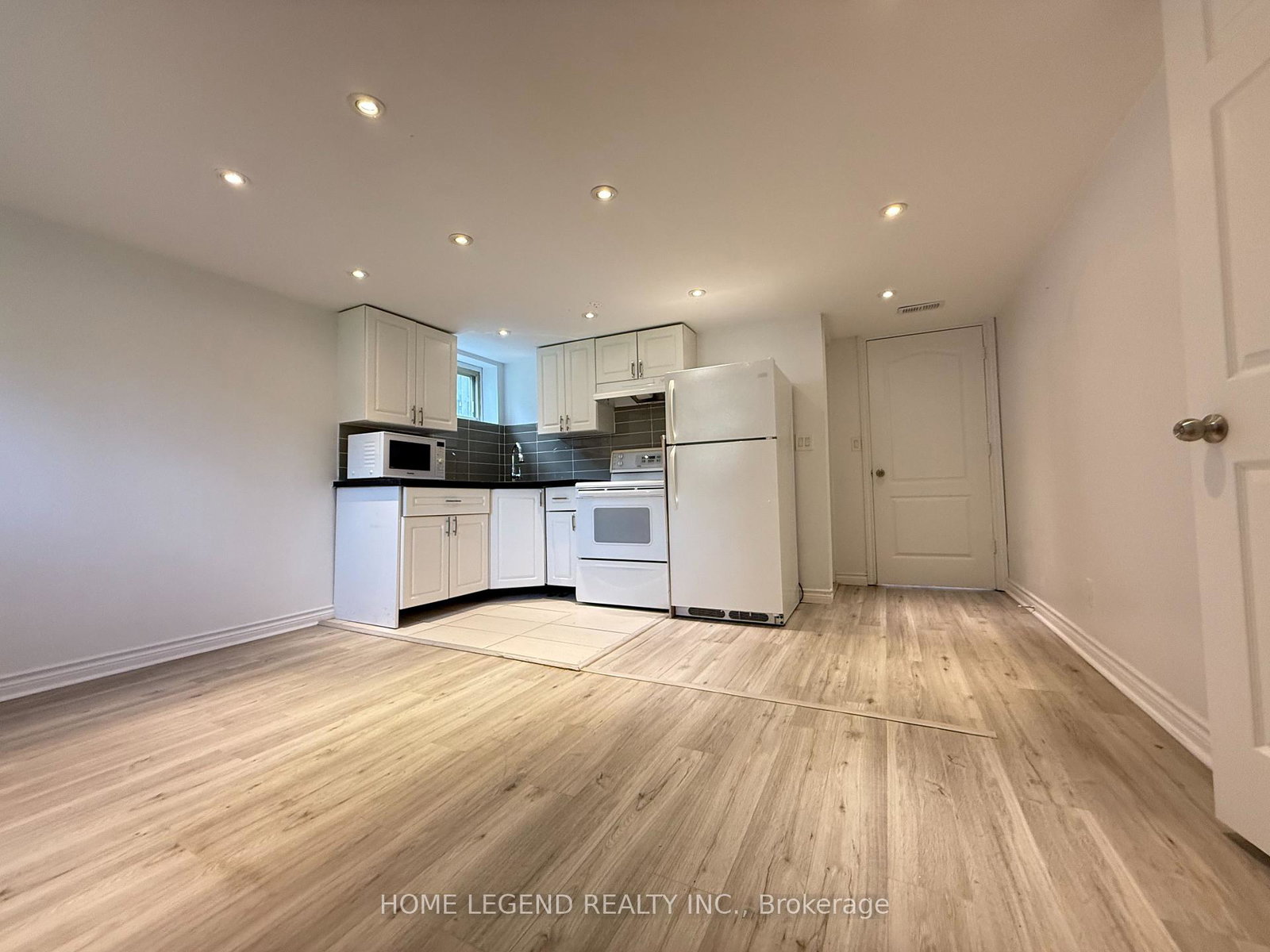 427-taylor-mills-b-drive-s-richmond-hill-ontario-n13747926