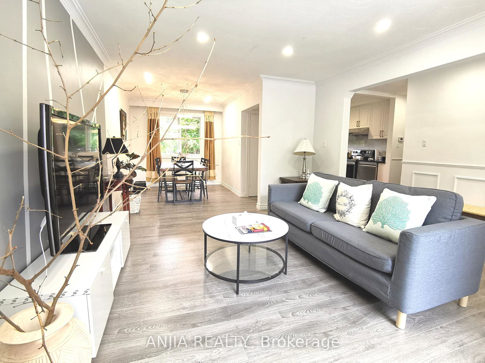 442-bonita-court-richmond-hill-ontario-n13748022