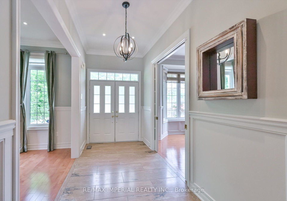 11-candlelight-drive-richmond-hill-ontario-n13748088