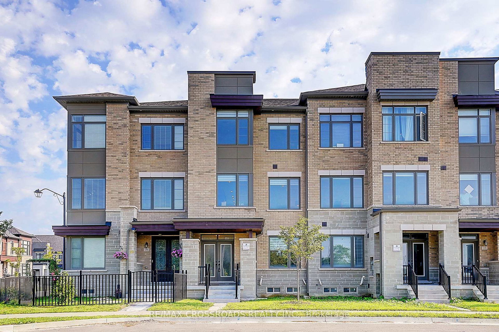 37-mccague-avenue-richmond-hill-ontario-n13748630