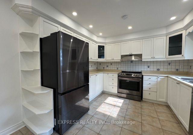 2-pearson-avenue-richmond-hill-ontario-n13749234