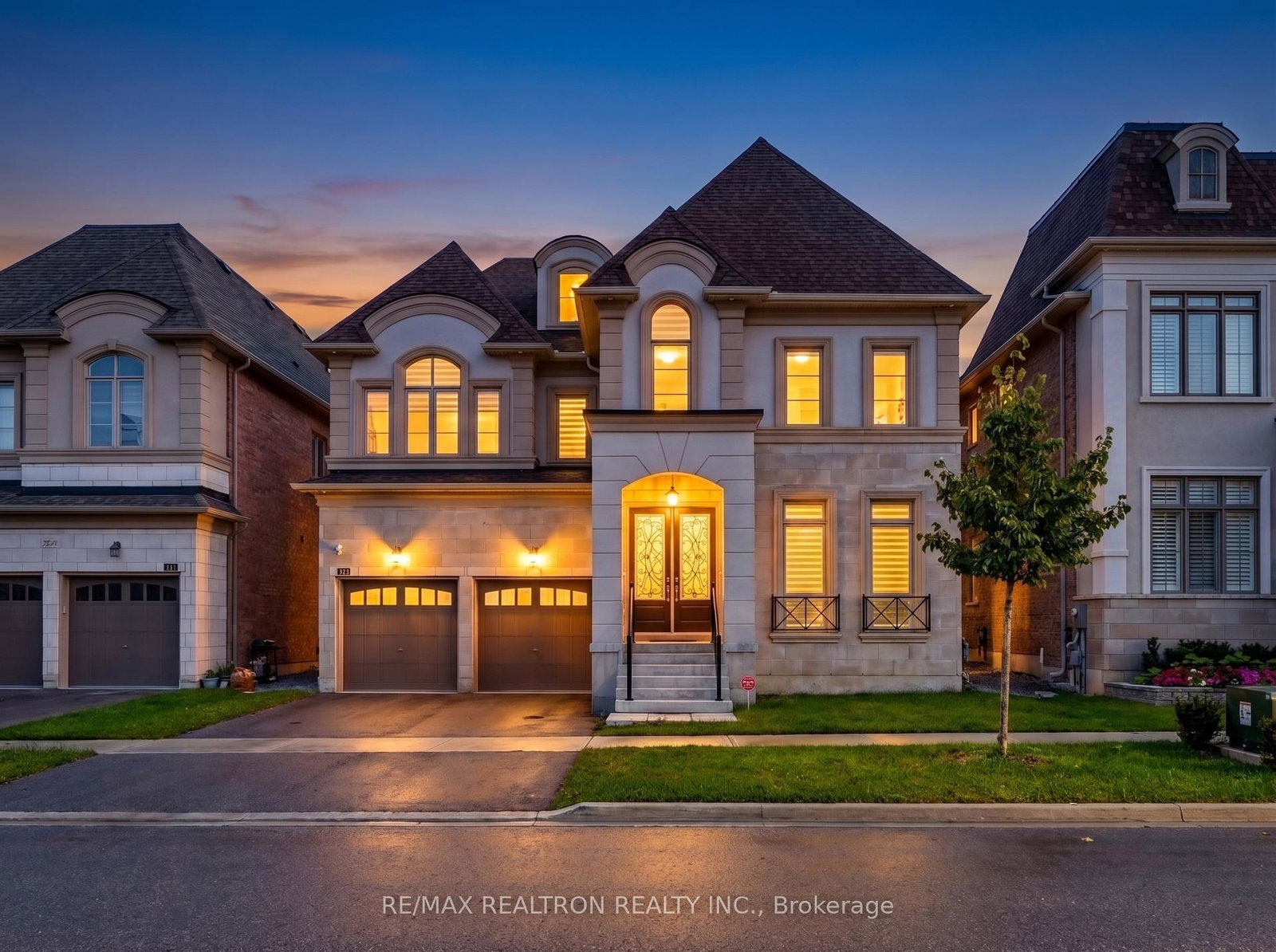 209-hillsview-drive-richmond-hill-ontario-n13749490