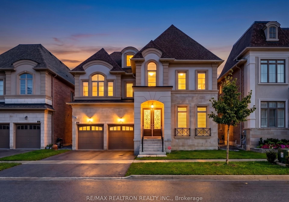 209-hillsview-drive-richmond-hill-ontario-n13749490