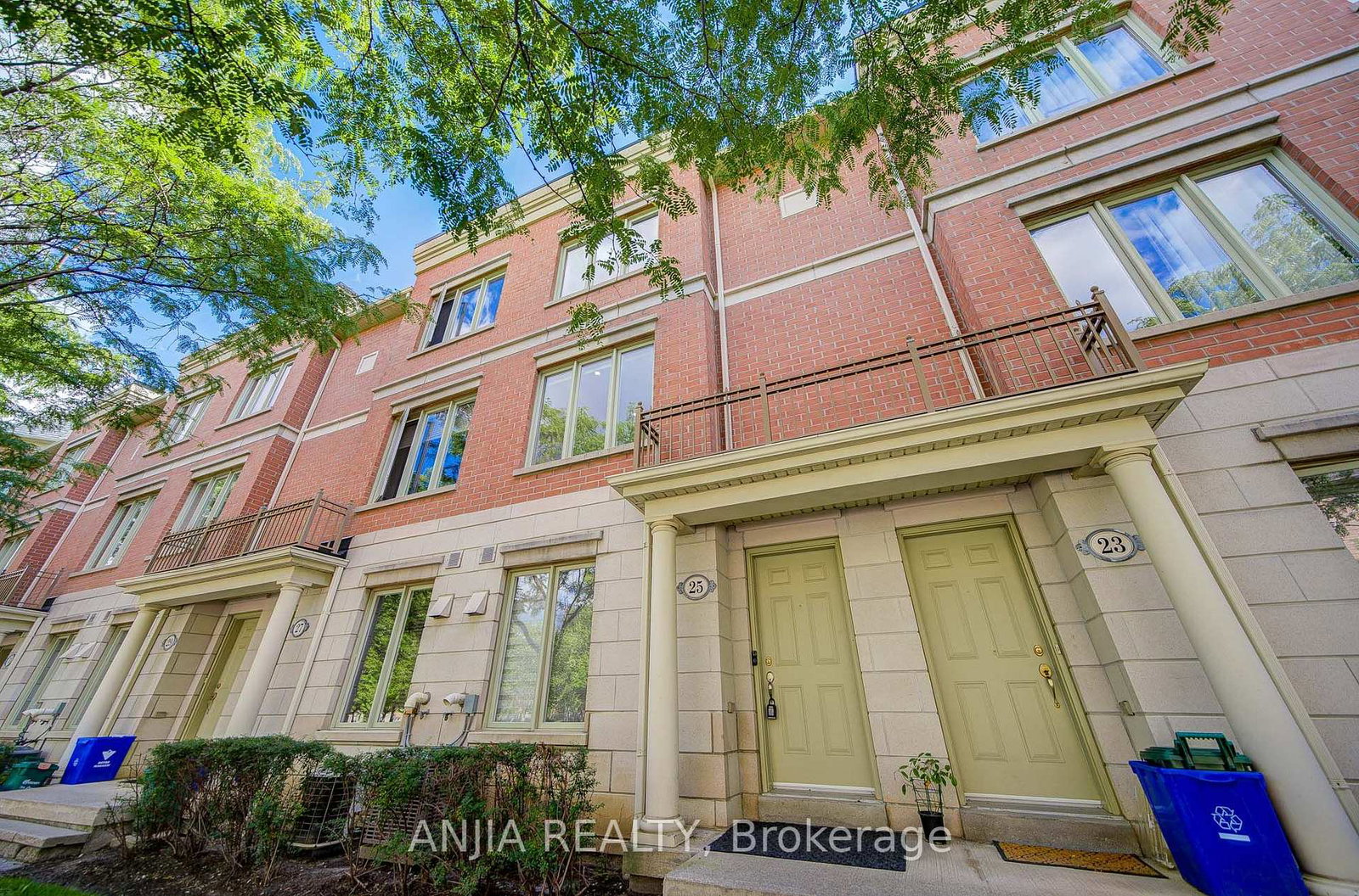 25-galleria-parkway-markham-ontario-n13749646