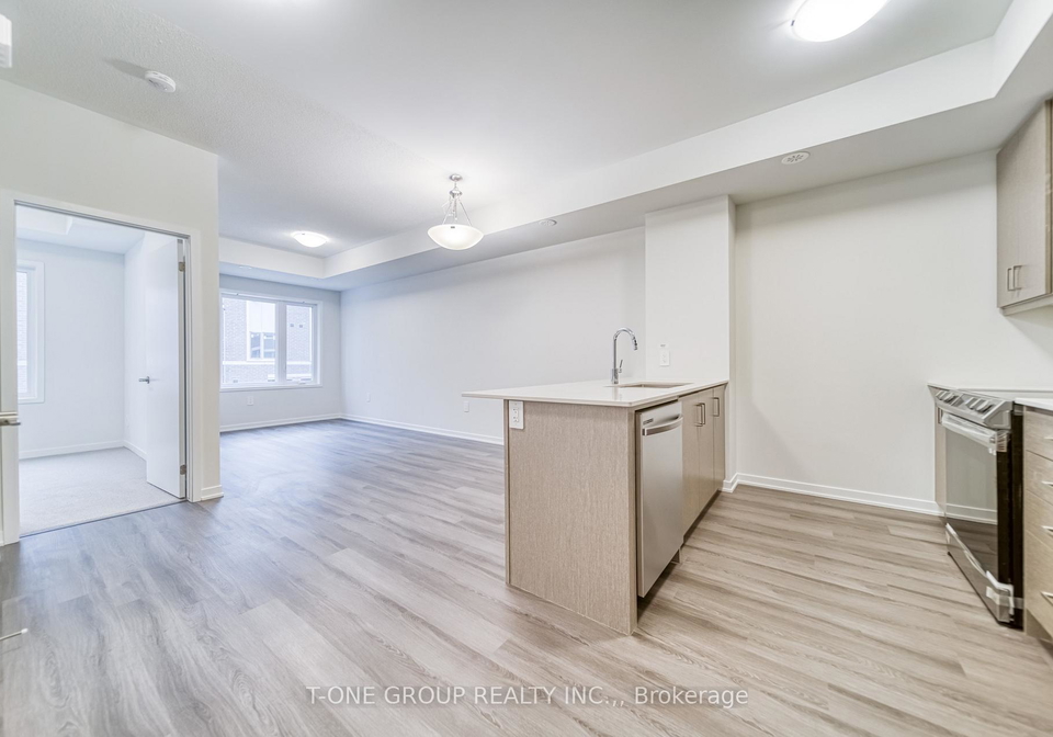 21-honeycrisp-crescent-vaughan-ontario-n13750208
