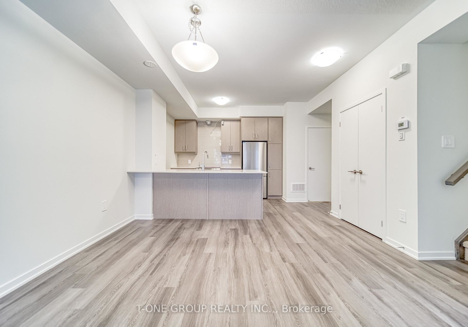 21-honeycrisp-crescent-vaughan-ontario-n13750208