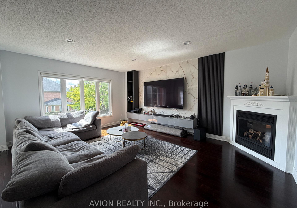 29-falling-river-drive-richmond-hill-ontario-n13750886