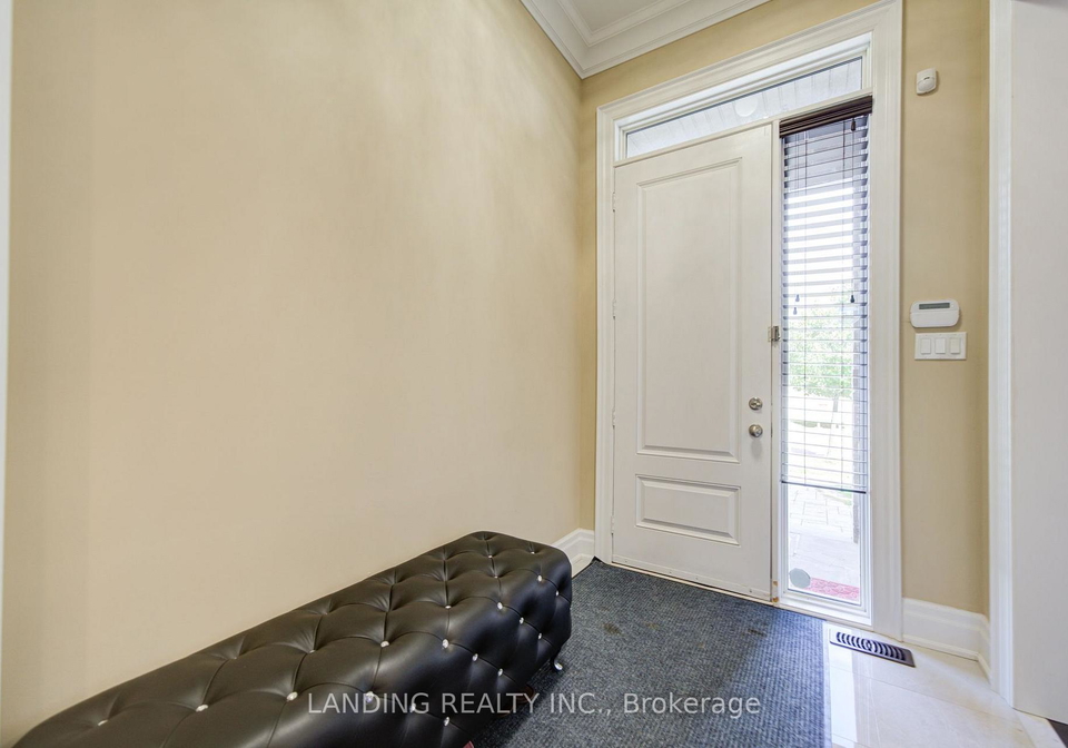 57-strawbridge-farm-drive-aurora-ontario-n13750964